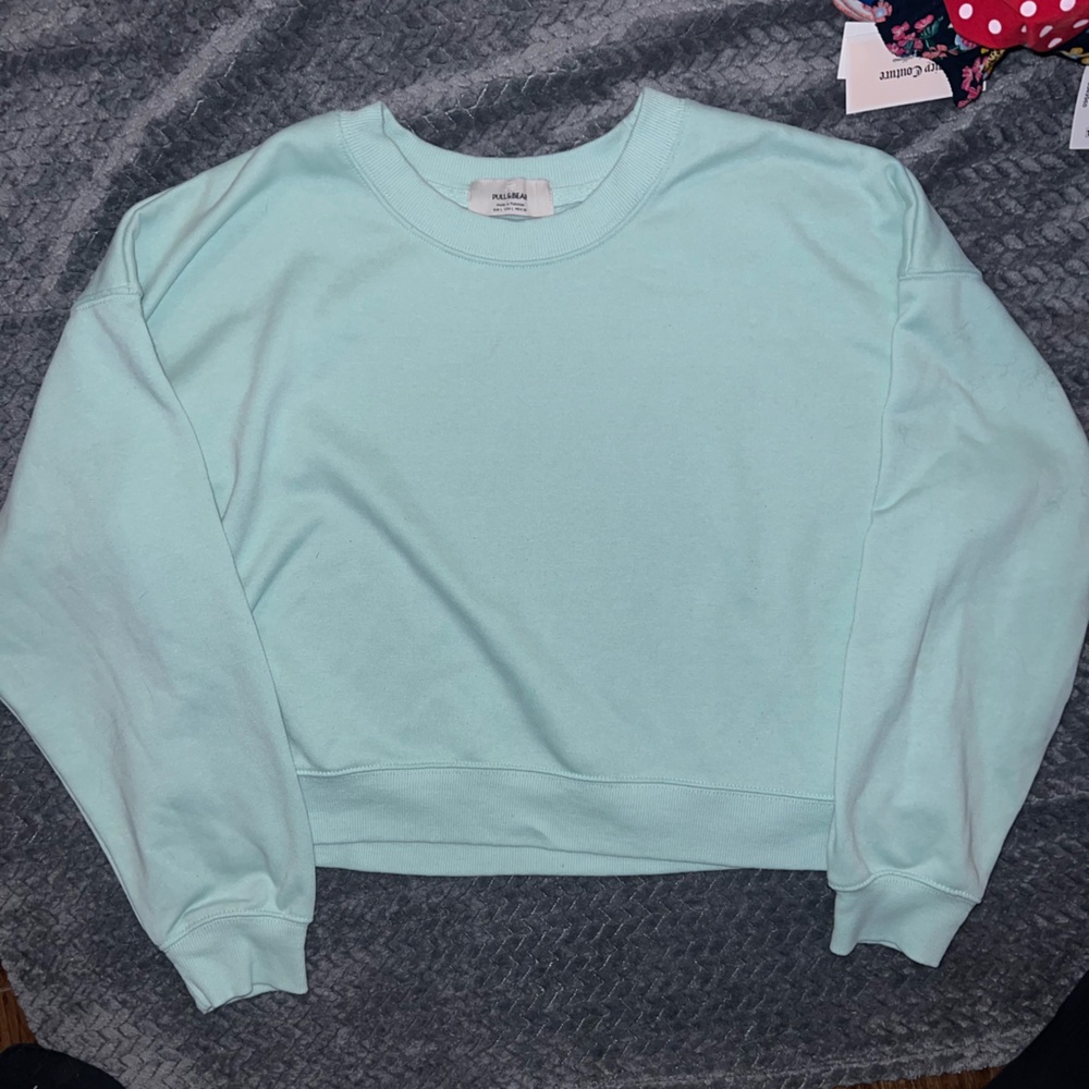 Pull&Bear crewneck Aqua blue large cropped sweatshirt